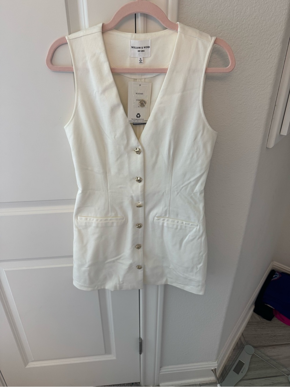 Willow & Wind White Button-Front Mini Dress